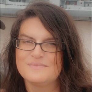 Meet your Posher, April